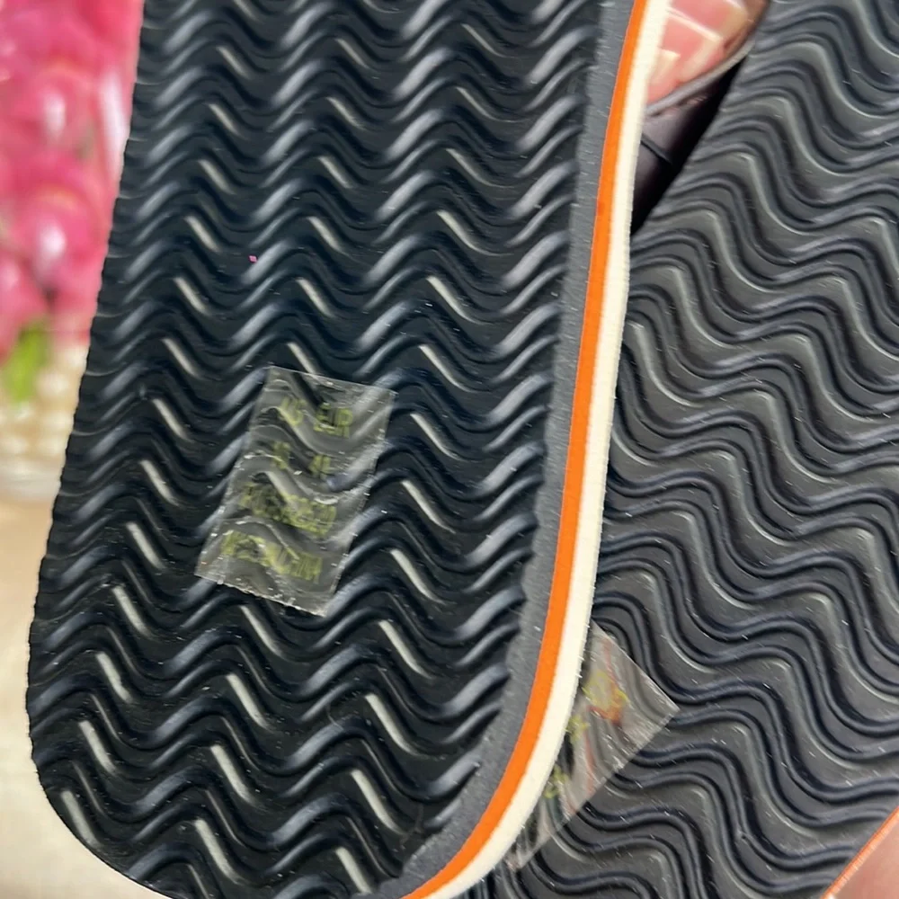 Nitty flip flops nwt - Picture 3 of 4
